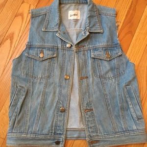 Cutoff Jean Vest